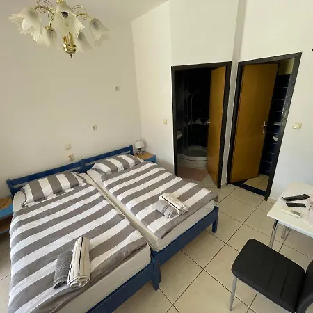 Noelle Bed & Breakfast 3*