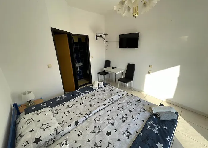 Noelle 诺维·维诺多尔斯基